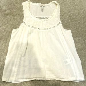 Joie ivory soft cotton tank top. Eyelet detail XS